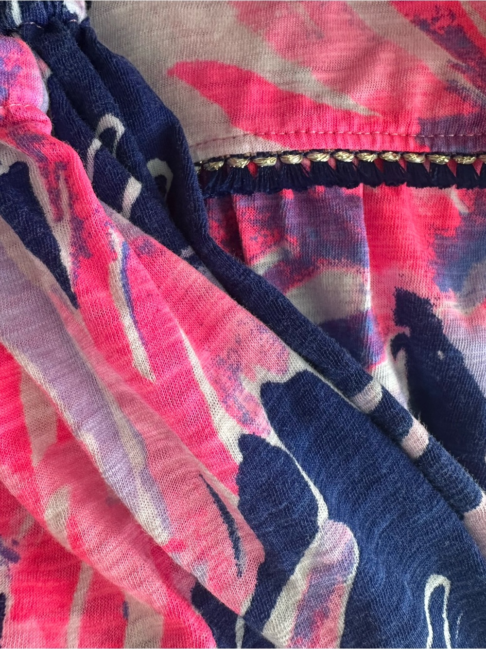 Lilly Pulitzer Size Large, Pink & Navy Printed Women’s V-Neck Tunic Top - Picture 5 of 5
